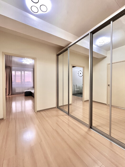 Екатеринбург, ул. Кузнечная, 81 (Центр) - фото квартиры (3)