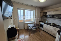 Екатеринбург, ул. Эскадронная, 31 (Вторчермет) - фото квартиры