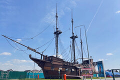 п. Растущий, городской округ Белоярский, Тюменское направление, 29км., ул.Петровская, 14а (Выберите район) - фото торговой площади