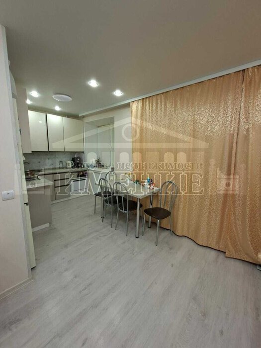 г. Ревда, ул. Российская, 28 б (городской округ Ревда) - фото квартиры (1)