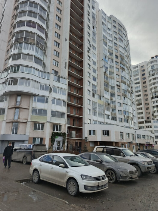 Екатеринбург, ул. Краснолесья, 30 (УНЦ) - фото офисного помещения (2)