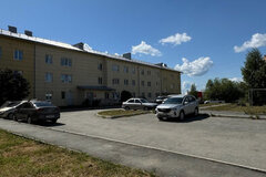 г. Алапаевск, ул. 20 лет Октября, 28 (городской округ Город Алапаевск) - фото квартиры