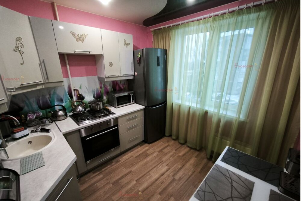 г. Первоуральск, ул. Космонавтов, 3/а (городской округ Первоуральск) - фото квартиры (8)