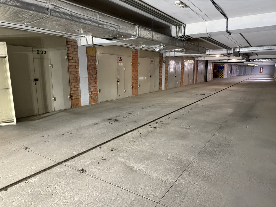 Екатеринбург, ул. Космонавтов, 64 (Эльмаш) - фото гаража (4)