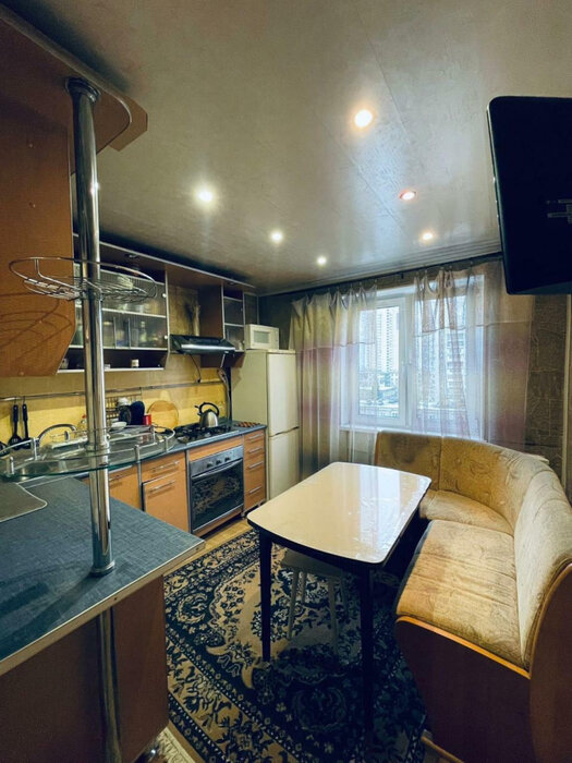 Екатеринбург, ул. Ангарская, 42 (Старая Сортировка) - фото квартиры (1)