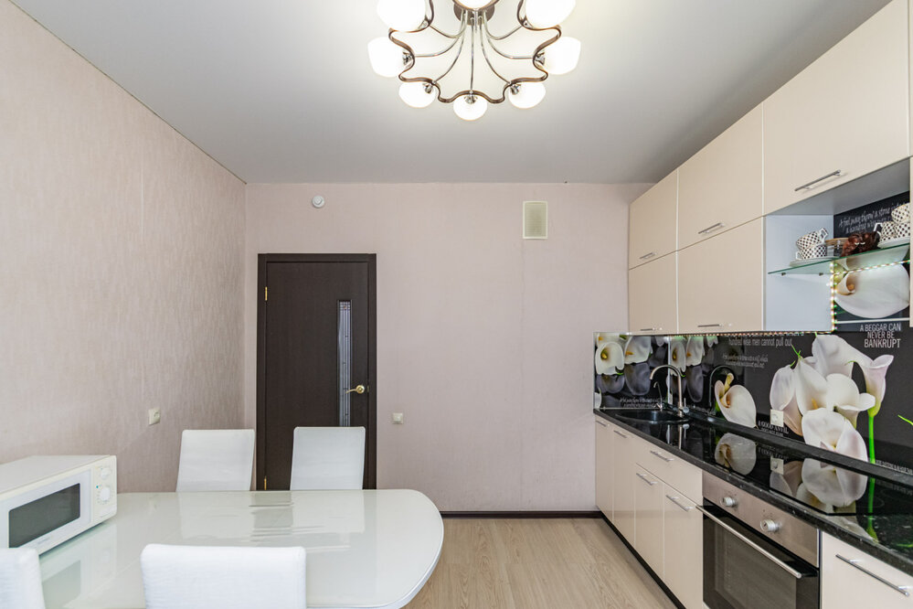 Екатеринбург, ул. Чкалова, 242 (УНЦ) - фото квартиры (4)