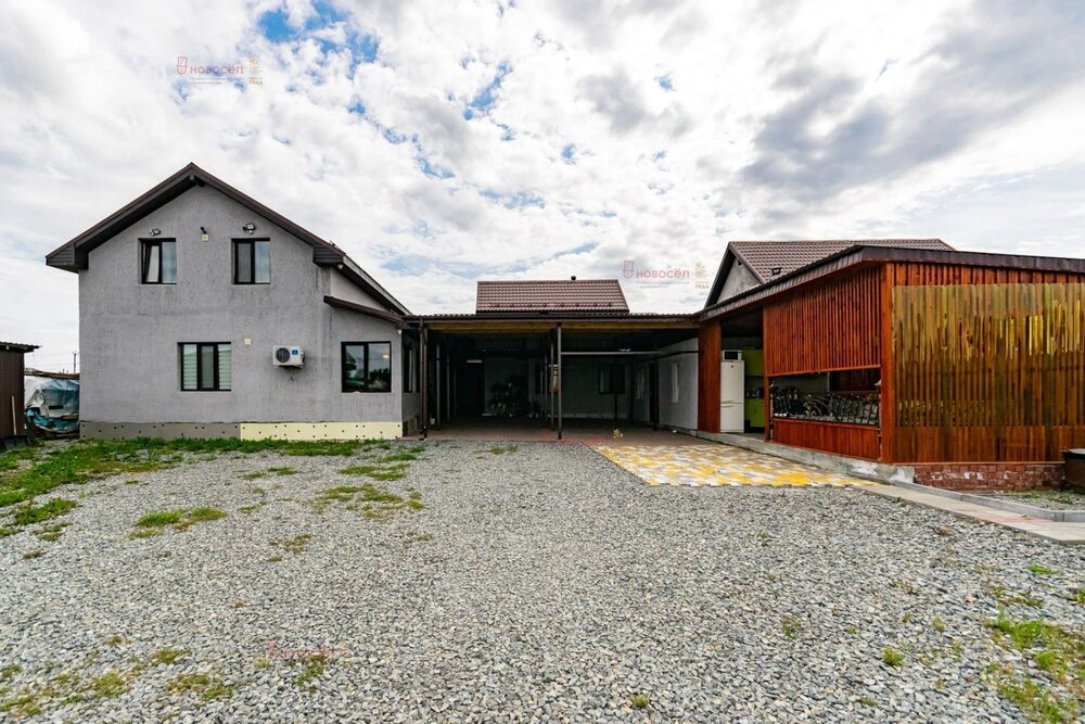 Екатеринбург, ул. 12-я Баритовая, 6 (Горный щит) - фото коттеджа (2)