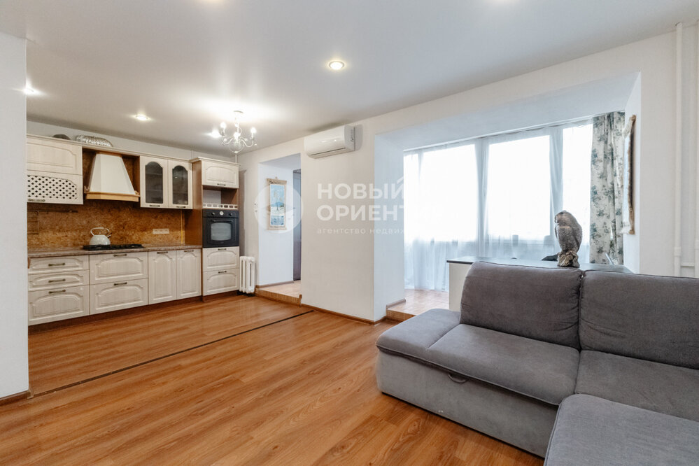 Екатеринбург, ул. Лодыгина, 11 (Втузгородок) - фото квартиры (3)