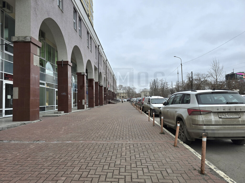 Екатеринбург, ул. 8 марта, 194 (Автовокзал) - фото офисного помещения (1)