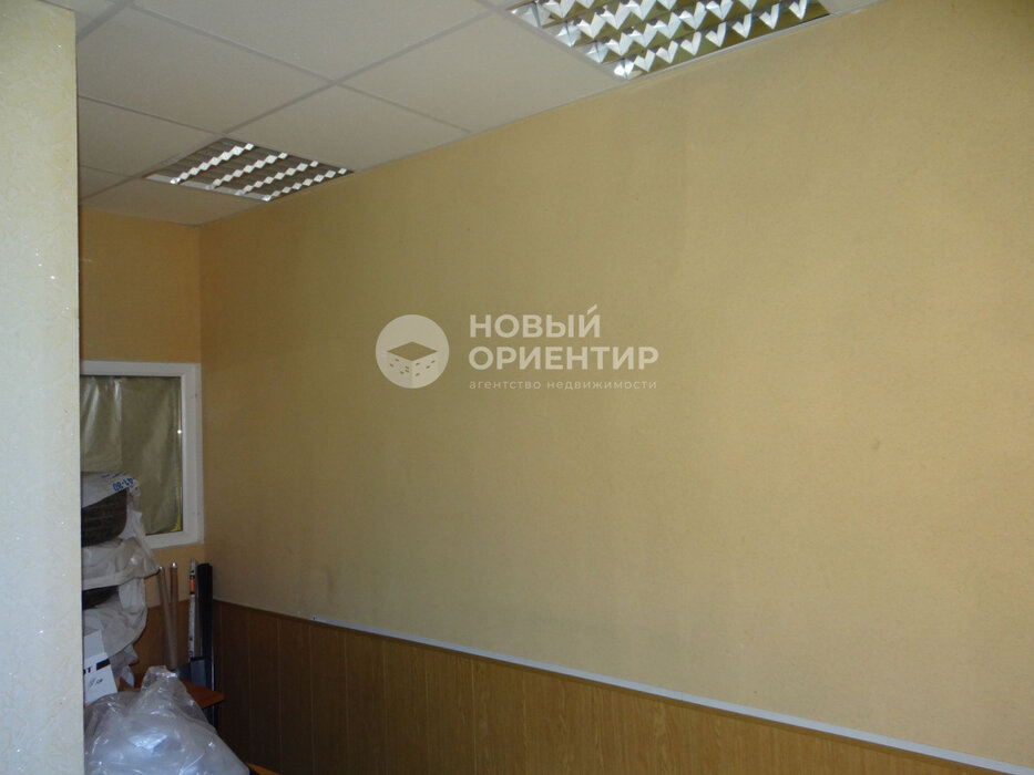 Екатеринбург, ул. Декабристов, 16/18 Б (Центр) - фото торговой площади (5)