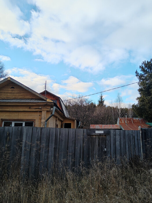 д. Гилева, ул. Калинина, 70 (городской округ Белоярский) - фото дома (3)
