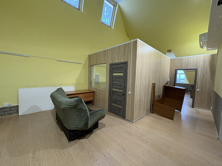 Екатеринбург, ул. Вилонова, 45Л (Пионерский) - фото офисного помещения (1)