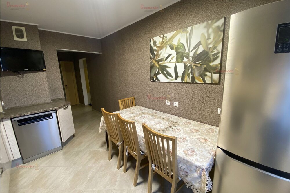 Екатеринбург, ул. Академика Шварца, 6/2 (Ботанический) - фото квартиры (1)