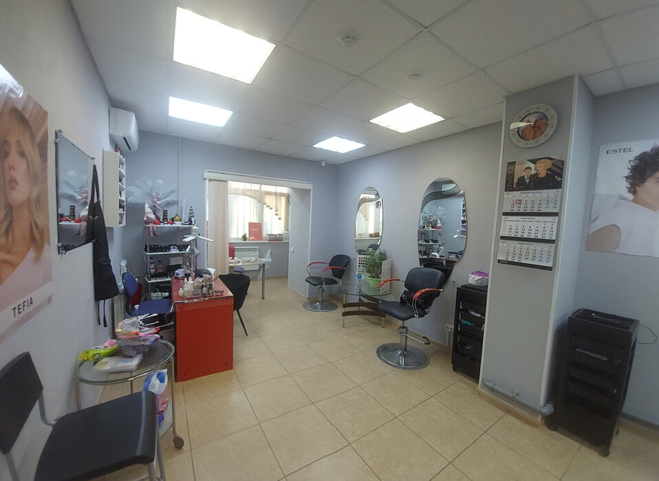 г. Верхняя Пышма, ул. Уральских рабочих, 40 (городской округ Верхняя Пышма) - фото торговой площади (1)