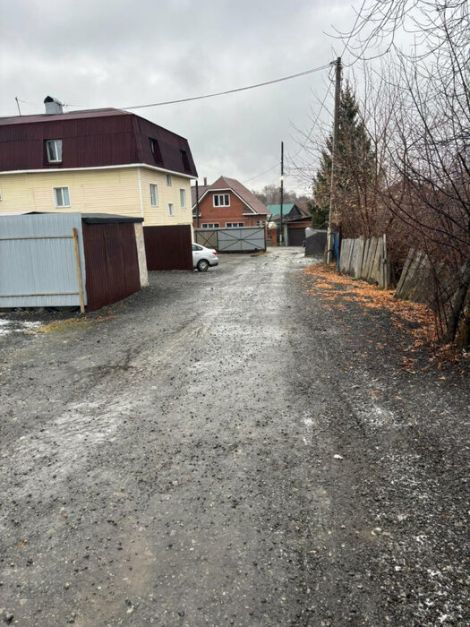 г. Верхняя Пышма, ул. Клары Цеткин, 44 (городской округ Верхняя Пышма) - фото таунхауса (4)