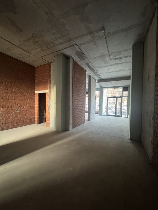 Екатеринбург, ул. Краснолесья, 10/6 - фото торговой площади (2)