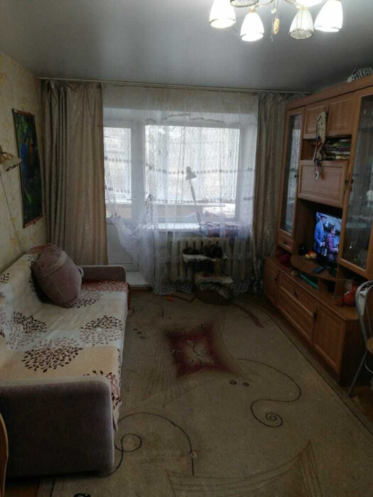 г. Кировград, ул. 40 лет Октября, 5 (городской округ Кировградский) - фото квартиры (1)