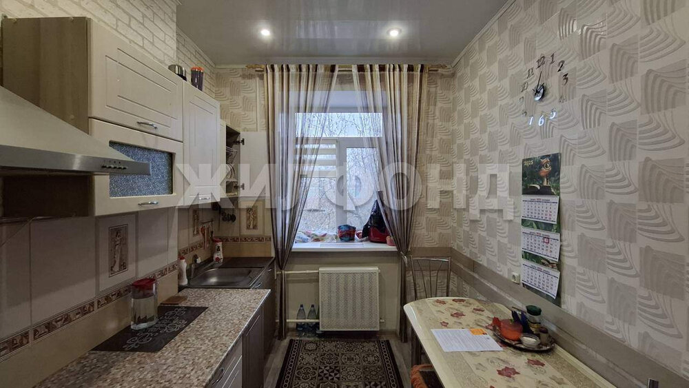 г. Верхняя Салда, ул. Евстигнеева, 13 (городской округ Верхнесалдинский) - фото квартиры (1)