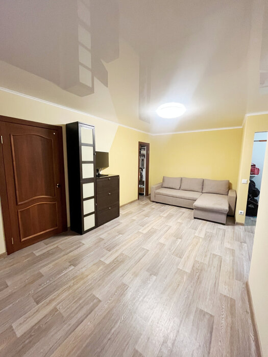 Екатеринбург, ул. Белоярская, 9 (Компрессорный) - фото квартиры (1)