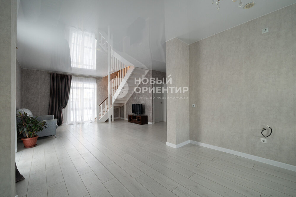 к.п. Чистые росы-2, ул. Коралловая,  2 (городской округ Белоярский) - фото коттеджа (2)