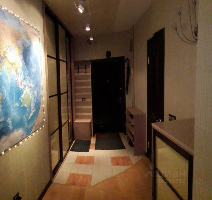 Екатеринбург, ул. Красный, 5к1 (Центр) - фото квартиры (2)