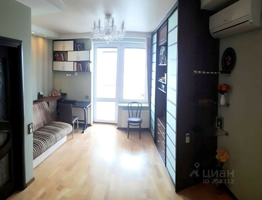 Екатеринбург, ул. Красный, 5к1 (Центр) - фото квартиры (8)