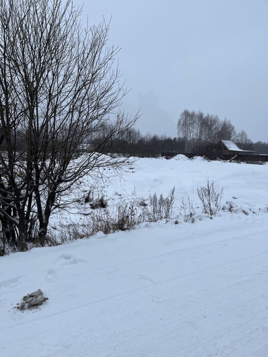 д. Коновалово, ул. Братьев Кукаркиных, 16 (городской округ Первоуральск) - фото земельного участка (1)
