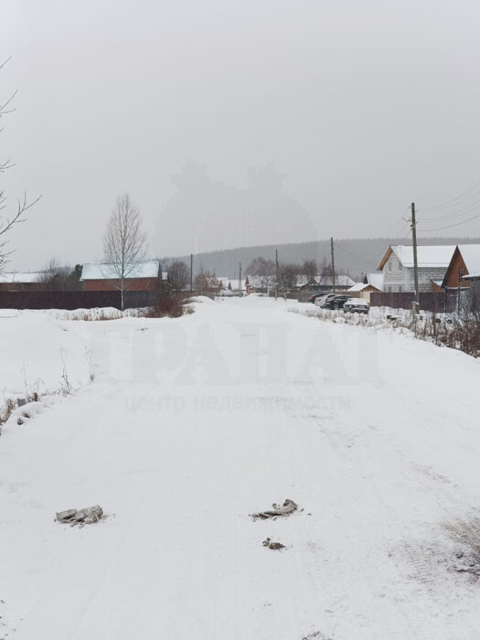 д. Коновалово, ул. Братьев Кукаркиных, 16 (городской округ Первоуральск) - фото земельного участка (6)