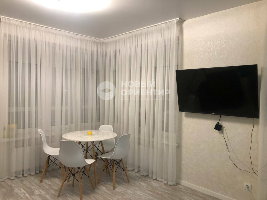 Екатеринбург, ул. Золотистый, 7 (Солнечный) - фото квартиры (1)