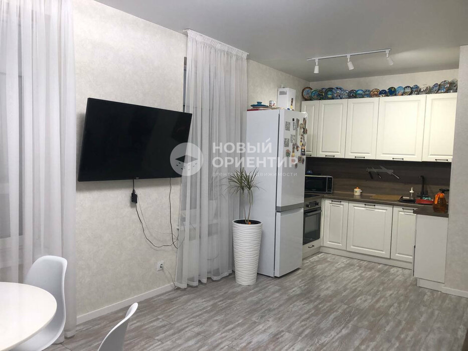 Екатеринбург, ул. Золотистый, 7 (Солнечный) - фото квартиры (3)