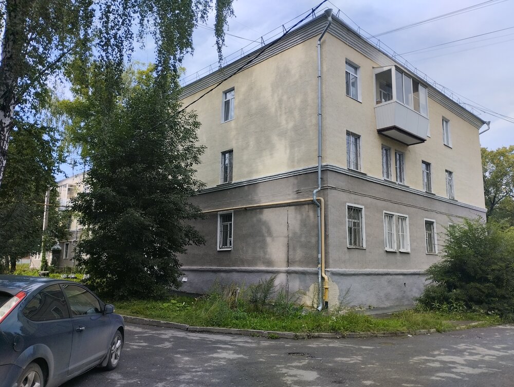 Екатеринбург, ул. Кировградская, 49 (Уралмаш) - фото комнаты (1)