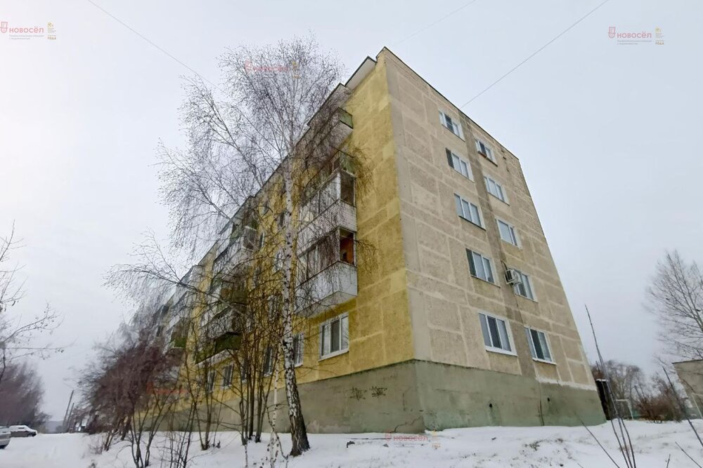 г. Кировград, ул. Калинина, 10 (городской округ Кировградский) - фото квартиры (2)