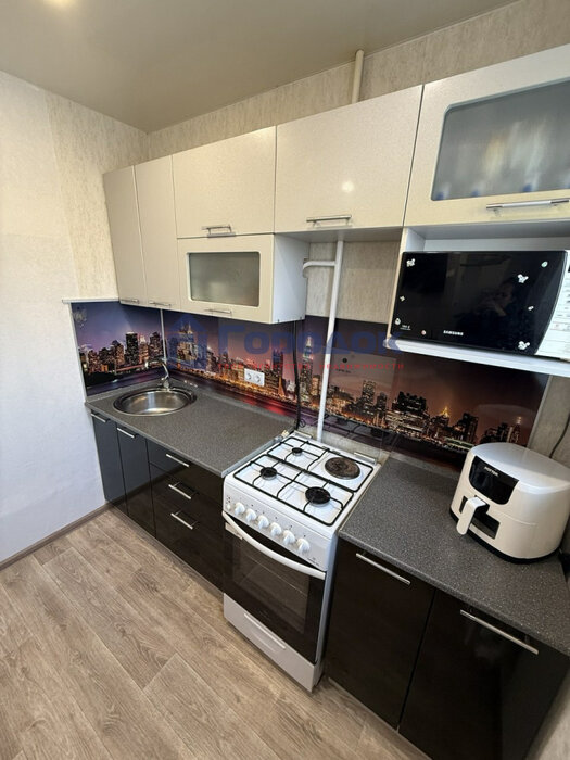 г. Каменск-Уральский, ул. Кутузова, 31 (городской округ Каменский) - фото квартиры (4)