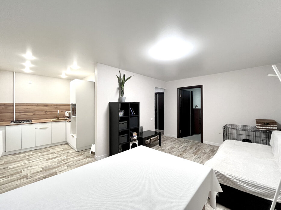 г. Первоуральск, ул. Космонавтов, 11 А (городской округ Первоуральск) - фото квартиры (6)