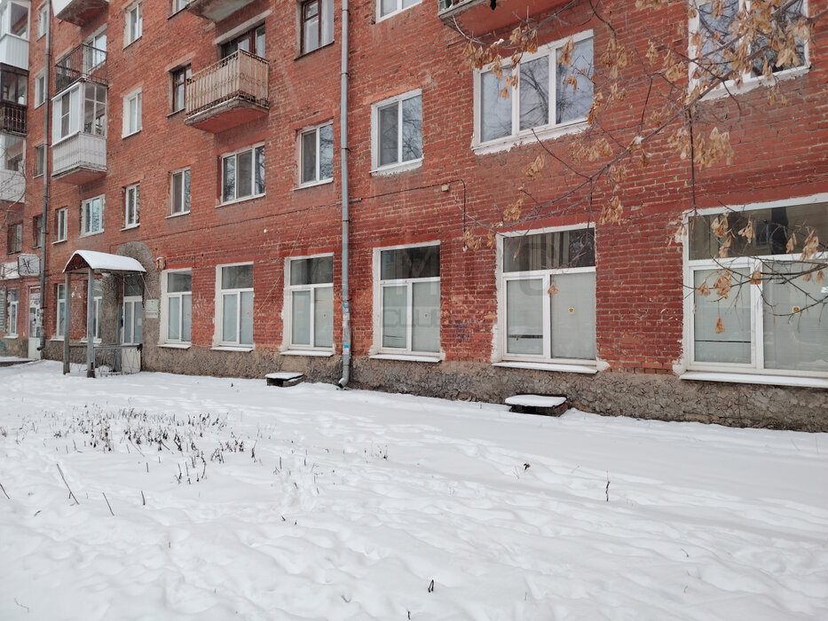 Екатеринбург, ул. 40-летия Октября, 36 (Уралмаш) - фото торговой площади (1)