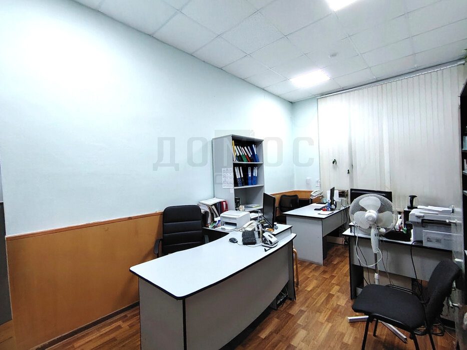 Екатеринбург, ул. 40-летия Октября, 36 (Уралмаш) - фото торговой площади (7)