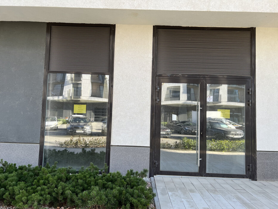 Екатеринбург, ул. Ландау, 7 (Академический) - фото торговой площади (3)