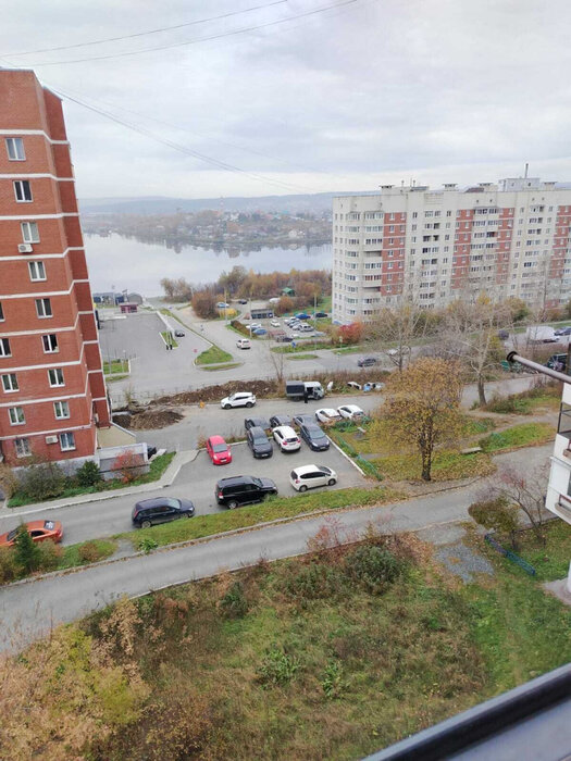 г. Первоуральск, ул. Береговая, 16 (городской округ Первоуральск) - фото квартиры (1)