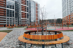 Екатеринбург, ул. микрорайон Светлый, 8 (Уктус) - фото квартиры