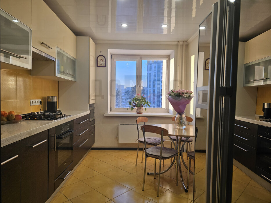 г. Верхняя Пышма, ул. Уральских рабочих, 42 (городской округ Верхняя Пышма) - фото квартиры (2)