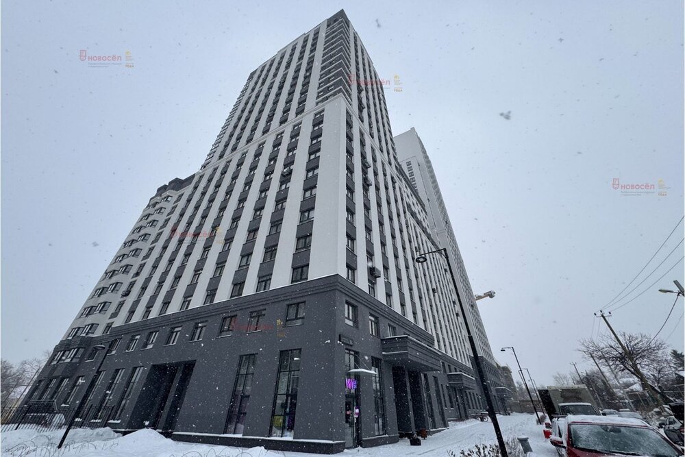 Екатеринбург, ул. Бакинских Комиссаров, 33а - фото торговой площади (2)