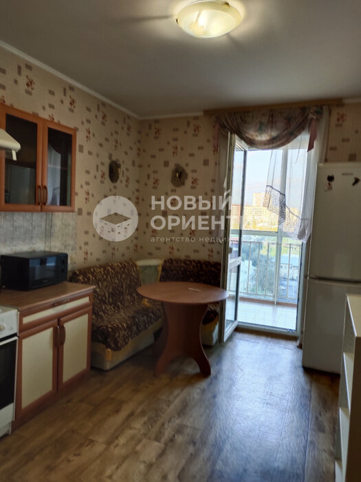 Екатеринбург, ул. Бажова, 68 (Центр) - фото квартиры (6)