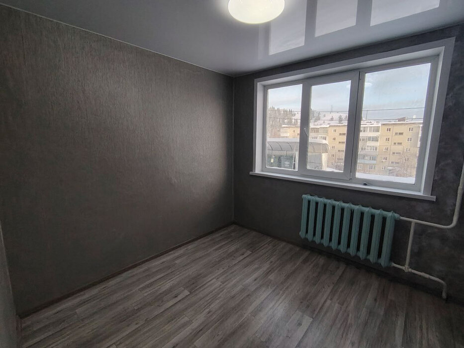 г. Нижние Серги, ул. Розы Люксембург, 86 (Нижнесергинский район) - фото квартиры (5)