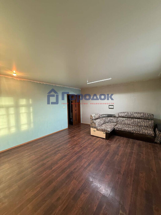 поселок городского типа Мартюш, ул. Бажова, 4 (городской округ Каменский) - фото квартиры (1)