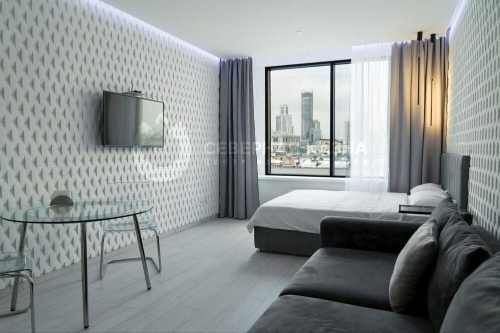 Екатеринбург, ул. Малышева, 42а (Центр) - фото квартиры (1)