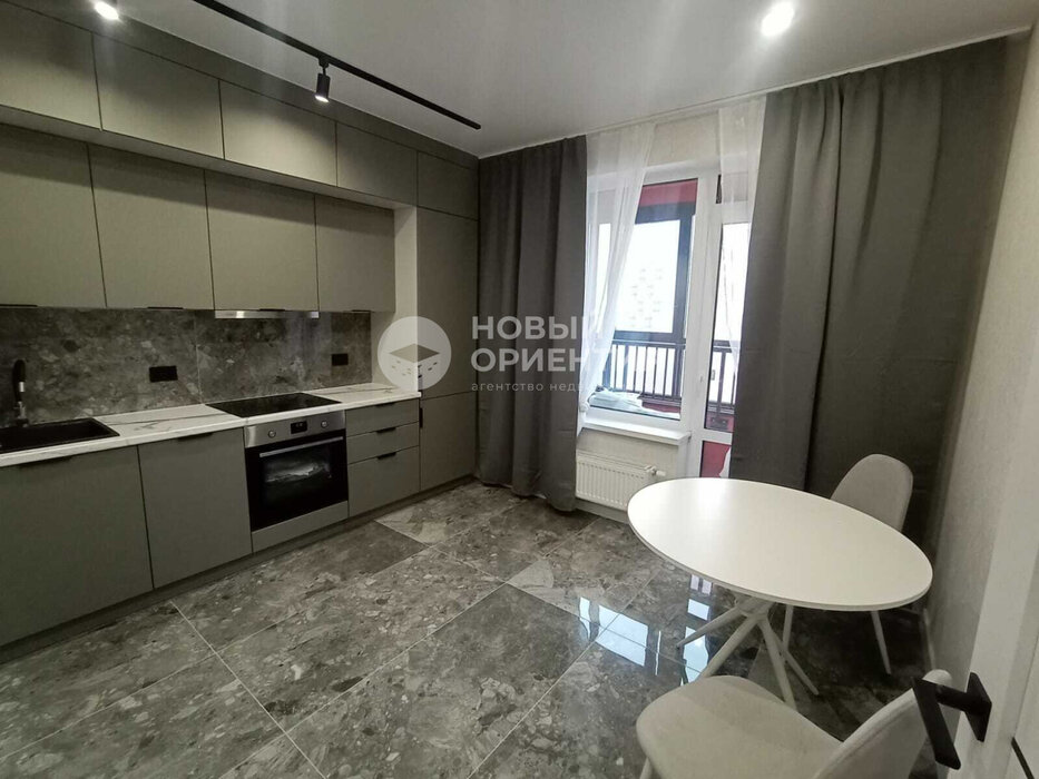 Екатеринбург, ул. Ландау, 37 (Академический) - фото квартиры (1)