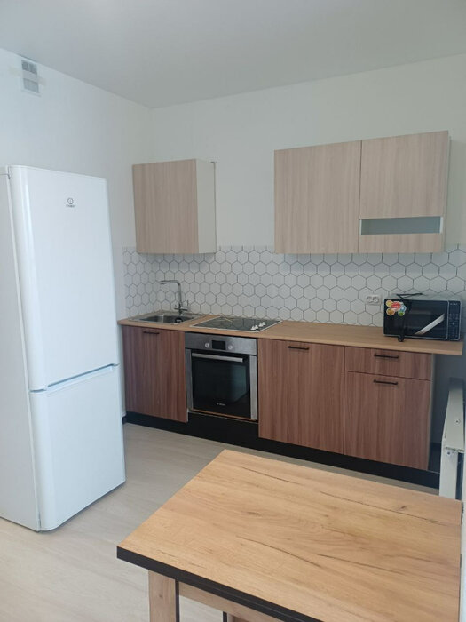 Екатеринбург, ул. Ландау, 32 (Академический) - фото квартиры (2)