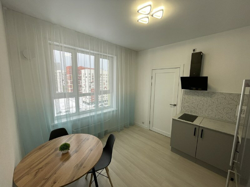 Екатеринбург, ул. Ландау, 35А/2 (Академический) - фото квартиры (1)