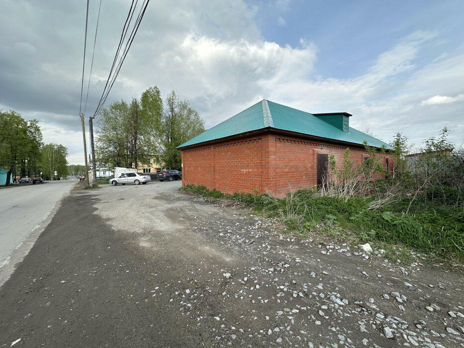 п. Верхняя Синячиха, ул. Красной Гвардии, 13 (городской округ Алапаевский) - фото торговой площади (4)