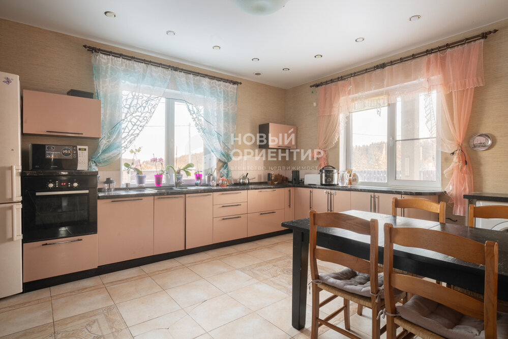 Екатеринбург, ул. Великорусов, 52 (Кольцово) - фото коттеджа (4)